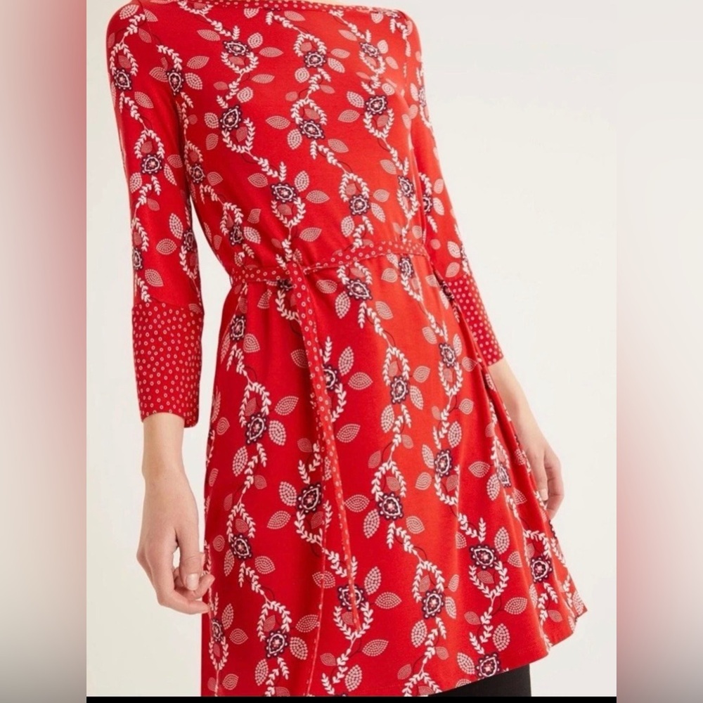 Boden Women army  Jersey Tunic Red Floral Contrasting Sleeves Size 8 Dress
